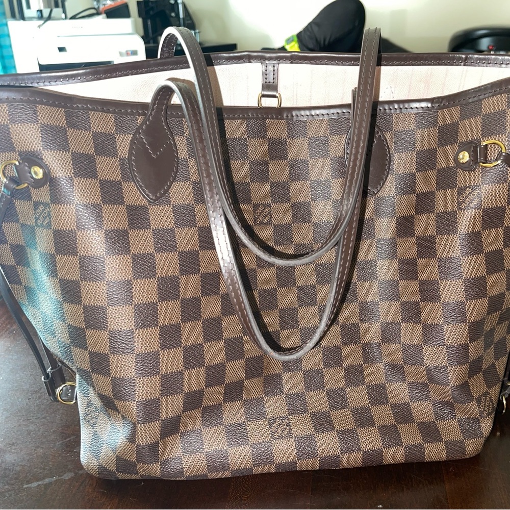 Luis Vuitton never-full